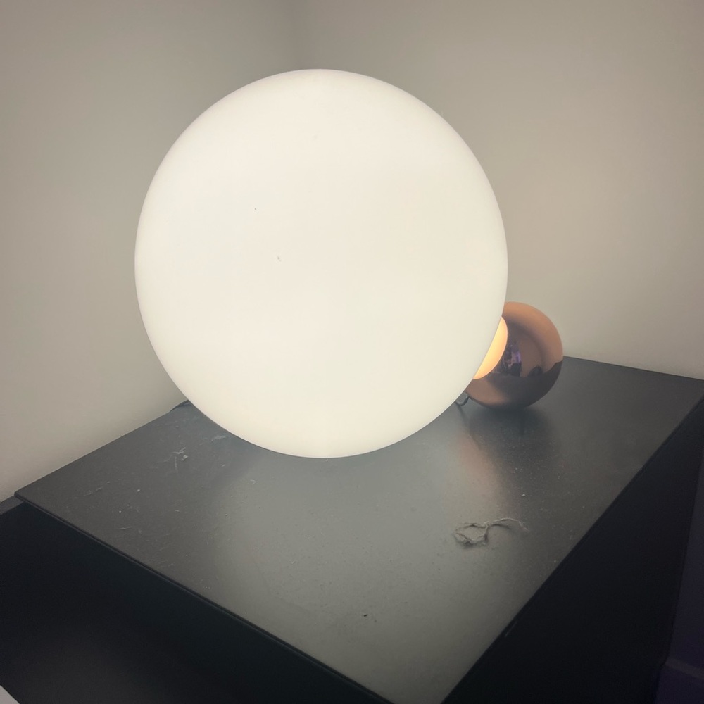 Flos Copycat Ball Lamp - rose gold